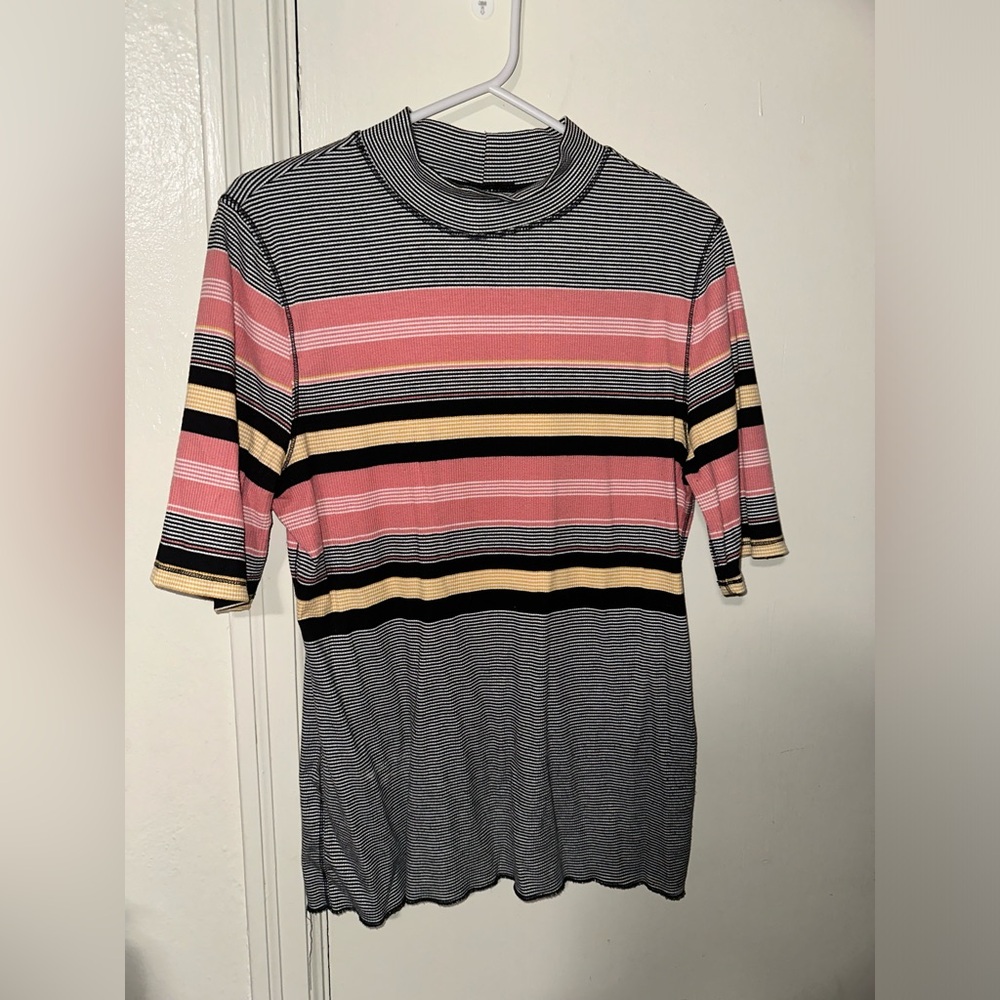 Stripped TurtleNeck Shirt🌸